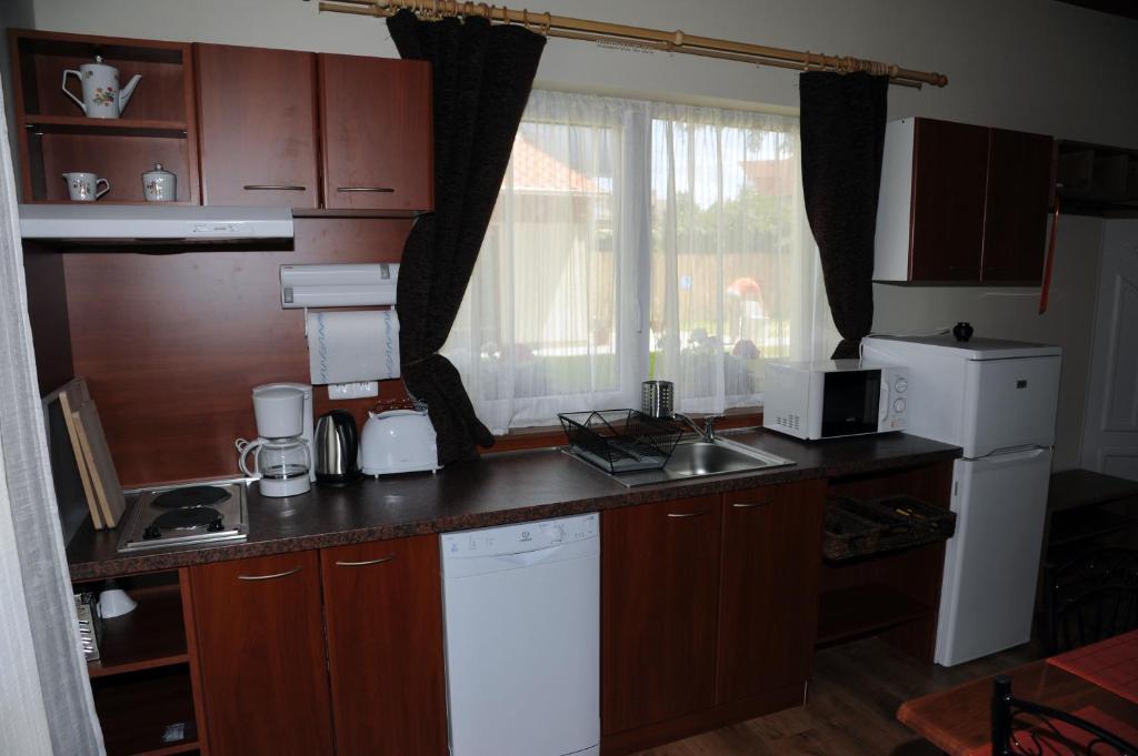 Arany Szolo Wellness Apartmanhaz Heviz Phòng bức ảnh
