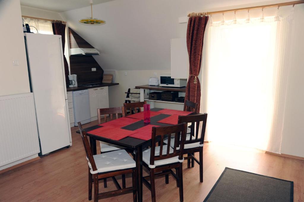 Arany Szolo Wellness Apartmanhaz Heviz Phòng bức ảnh