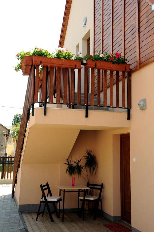 Arany Szolo Wellness Apartmanhaz Heviz Phòng bức ảnh